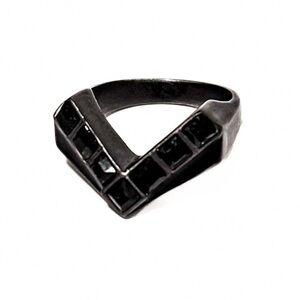 NEW - Edgy Black Gunmetal V-Shape Pavé Crystal Statement Ring